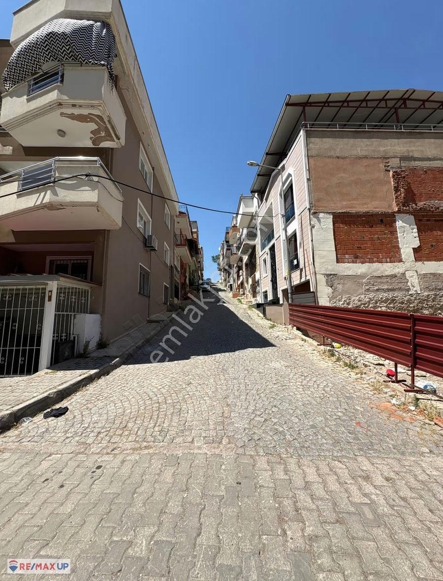 Remaxuptan Balçovada Eşsiz Konumda Ultra Lüks Triplex Villa - Görsel 30