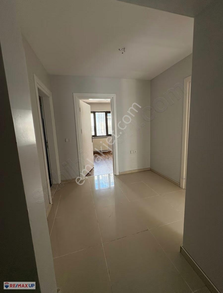 Remaxuptan Balçovada Eşsiz Konumda Ultra Lüks Triplex Villa - Görsel 25
