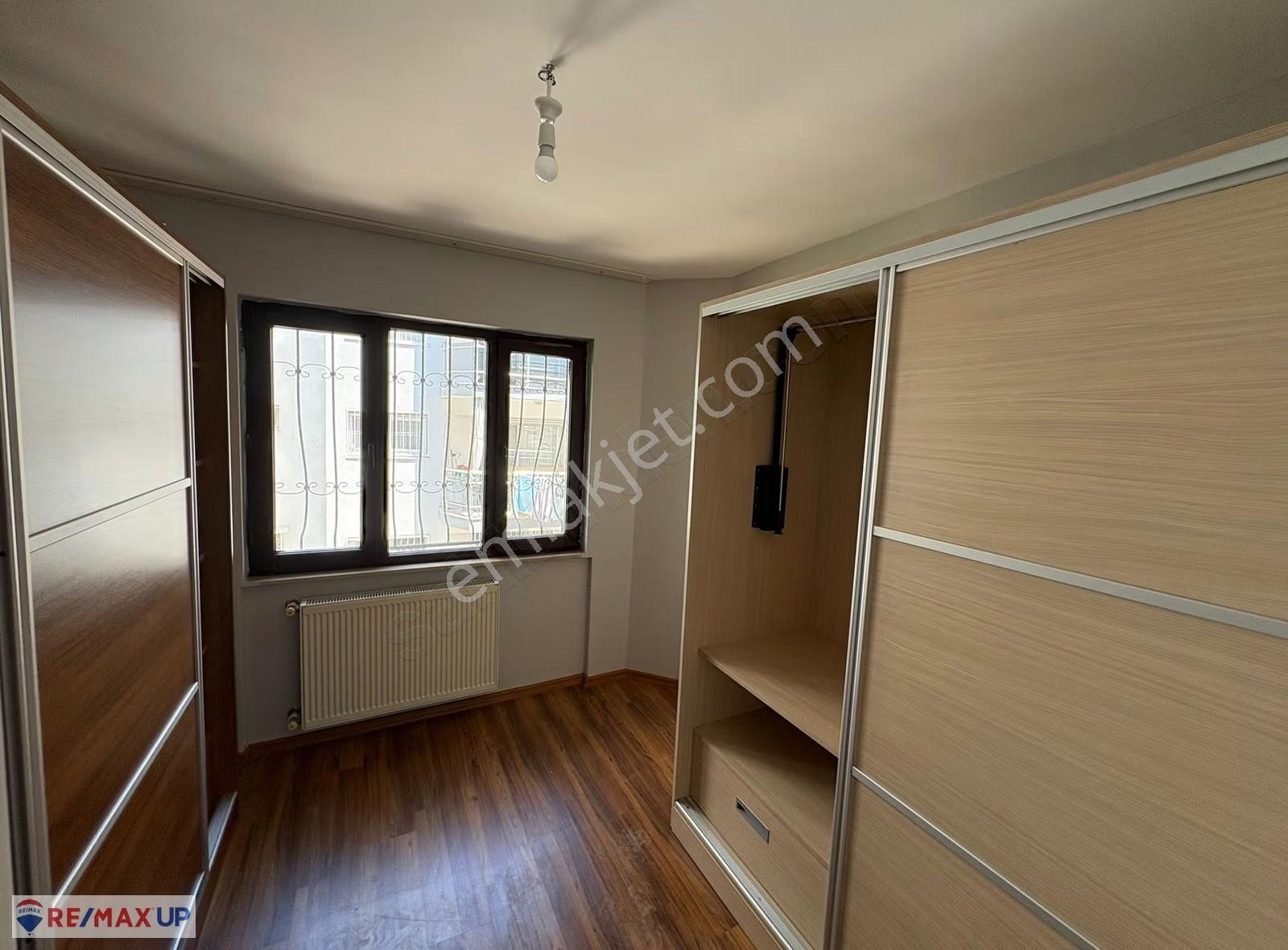 Remaxuptan Balçovada Eşsiz Konumda Ultra Lüks Triplex Villa - Görsel 16