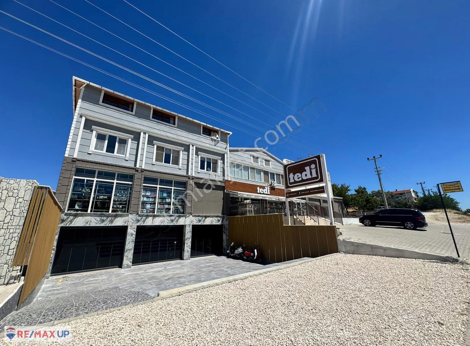 Mordoğanda Cadde Üzeri 140 M² Eşyalı 2+1 Kiralık Daire - Görsel 2