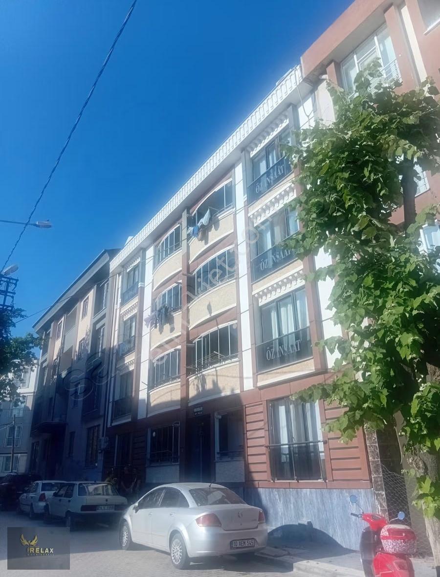 Çınarlı Mahallesinde Balkonlu 2+0 Satılık Daire - Görsel 20