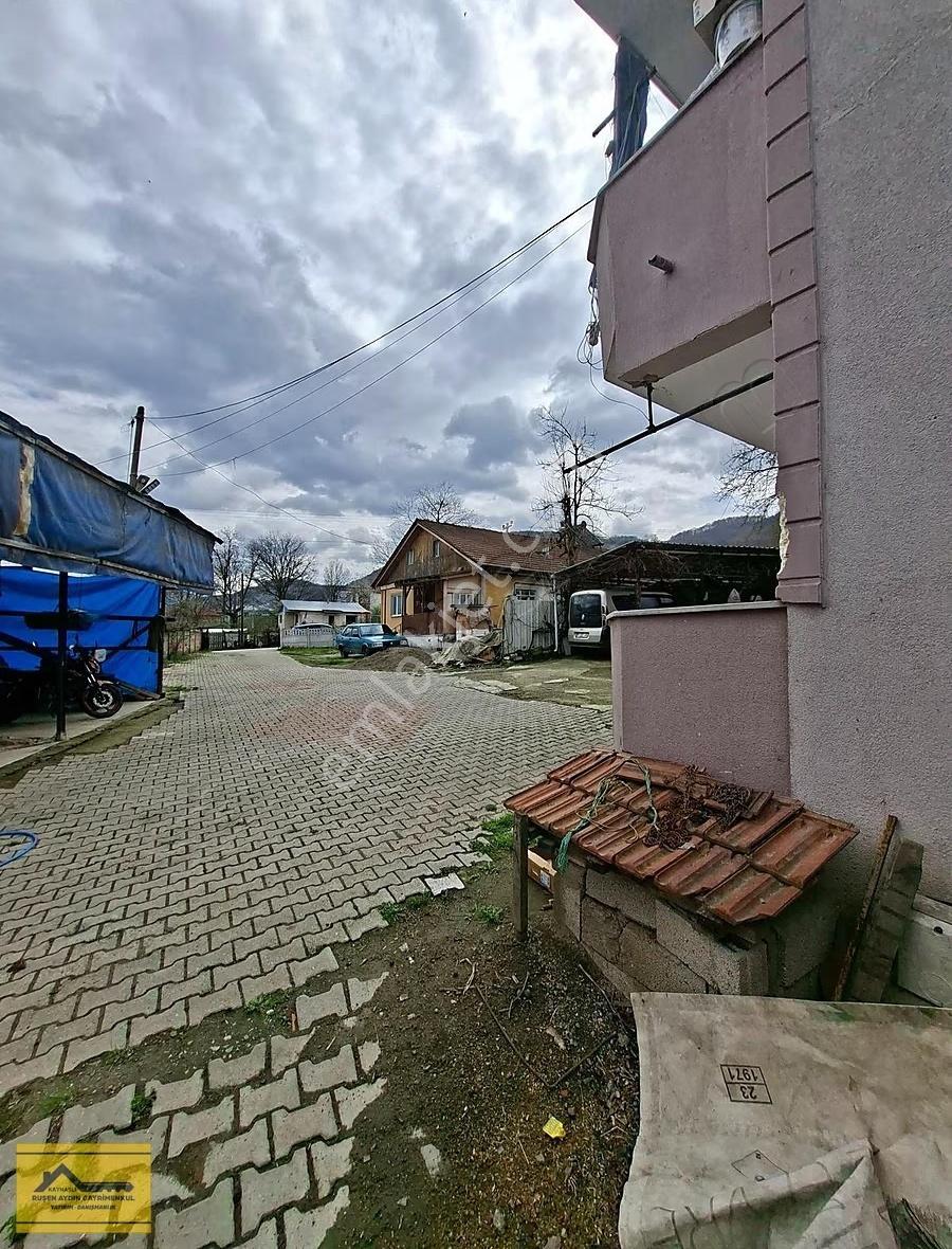 Ruşen Aydın Gyd'dan Kaynaşlı'da Satılık Müstakil Ev & Arsası - Görsel 9