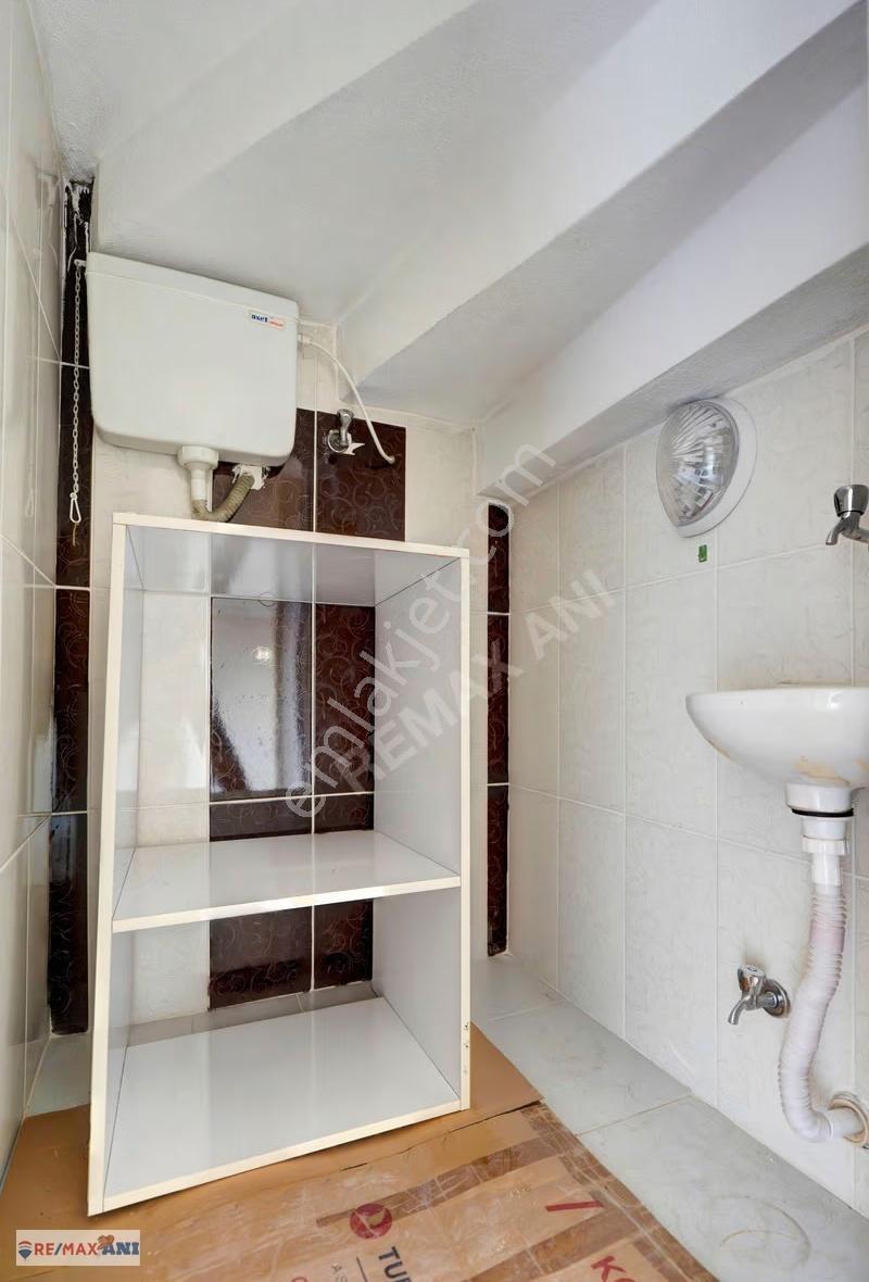 Remax Anı 'dan Ümraniye Metroya Yakın Satılık Teraslı Dubleks - Görsel 33