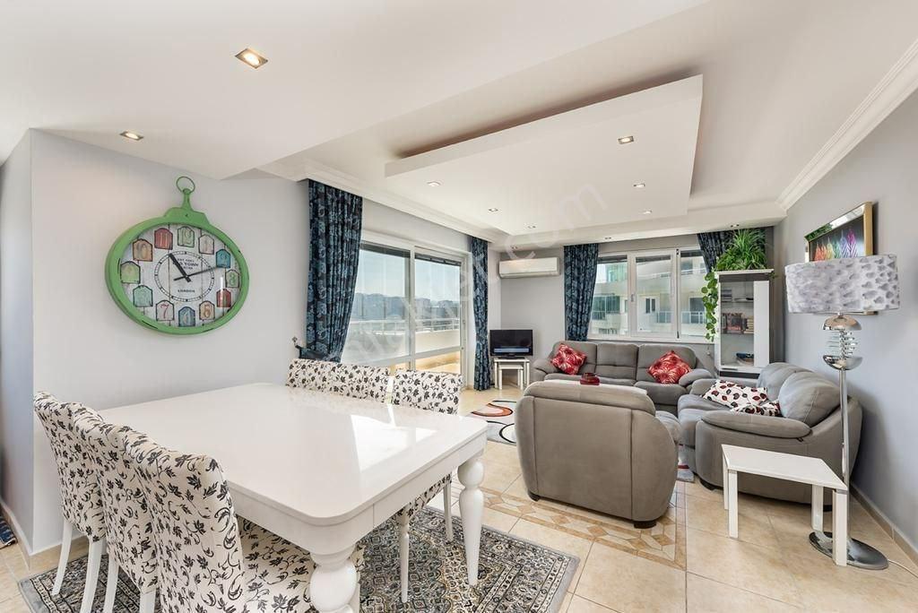 Alanya Tosmur'da Deniz Manzaralı İkamete Uygun 4+1 Dubleks Penthouse - Görsel 6