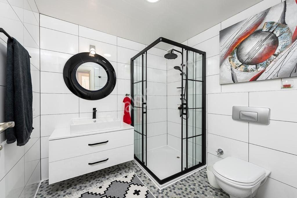 Alanya Tosmur'da Deniz Manzaralı İkamete Uygun 4+1 Dubleks Penthouse - Görsel 17