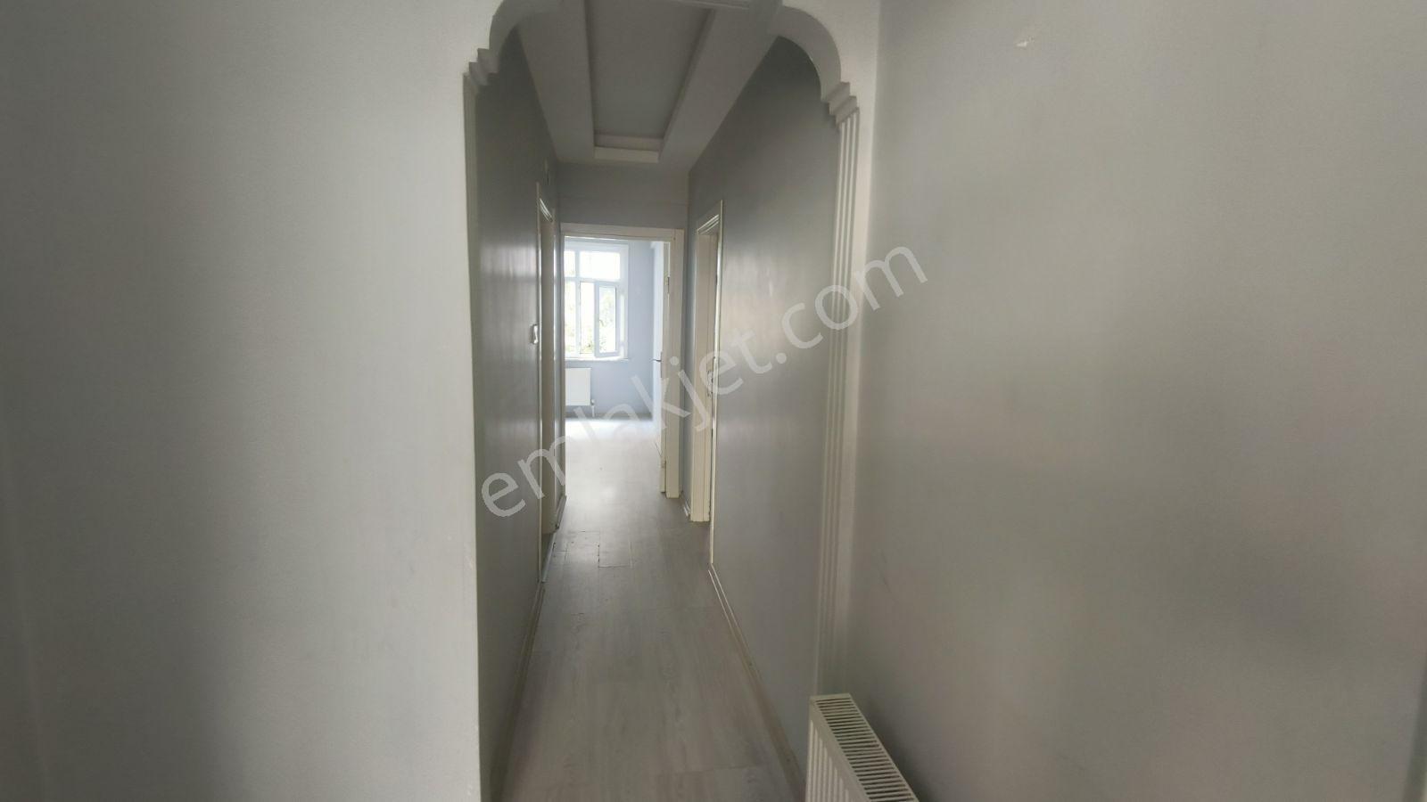 İbar Emlaktan Pendik Carşıda Kiralık 2+1 Daire - Görsel 15