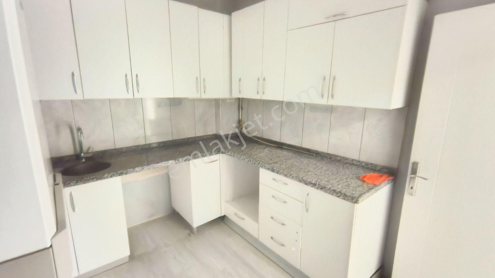 İbar Emlaktan Pendik Carşıda Kiralık 2+1 Daire - Görsel 6