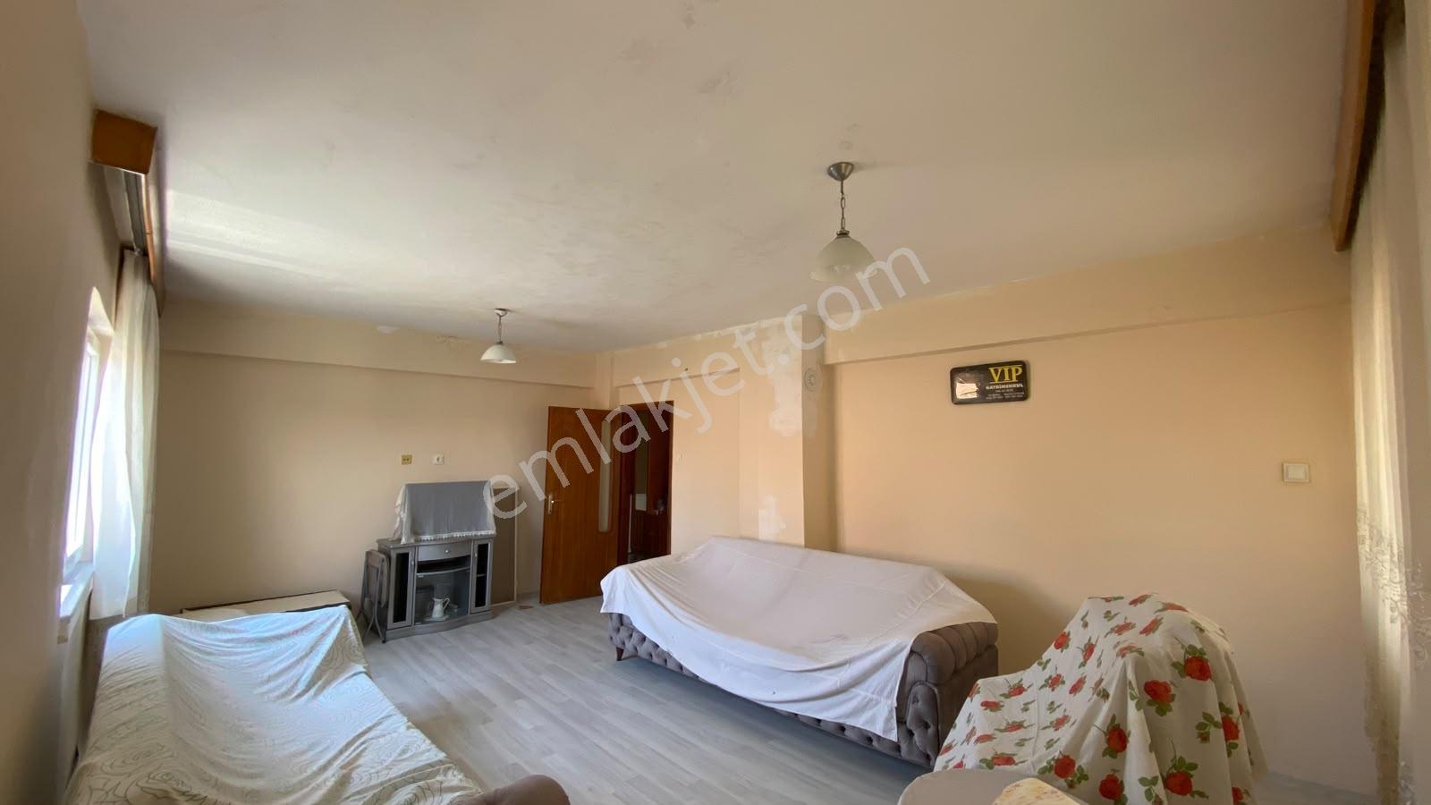 Vıp Gayrimenkul'den 3+1 Manzaralı Ve Bakımlı 145 M² Daire - Görsel 5