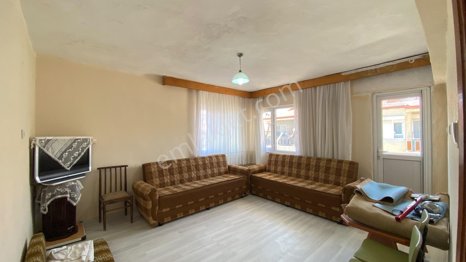 Vıp Gayrimenkul'den 3+1 Manzaralı Ve Bakımlı 145 M² Daire - Görsel 15