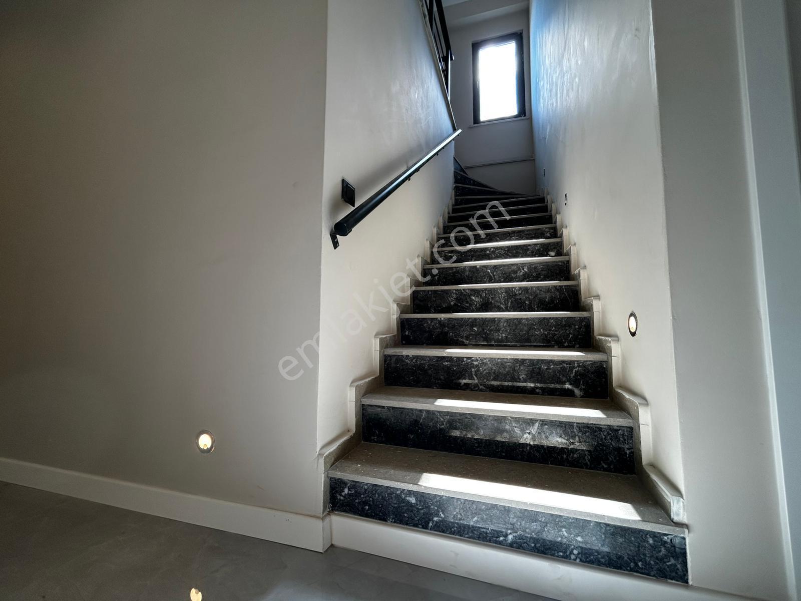 Yüksel'den Turhanbey'de Kapalı Otoparklı 220m² 3+1 Dubleks - Görsel 20