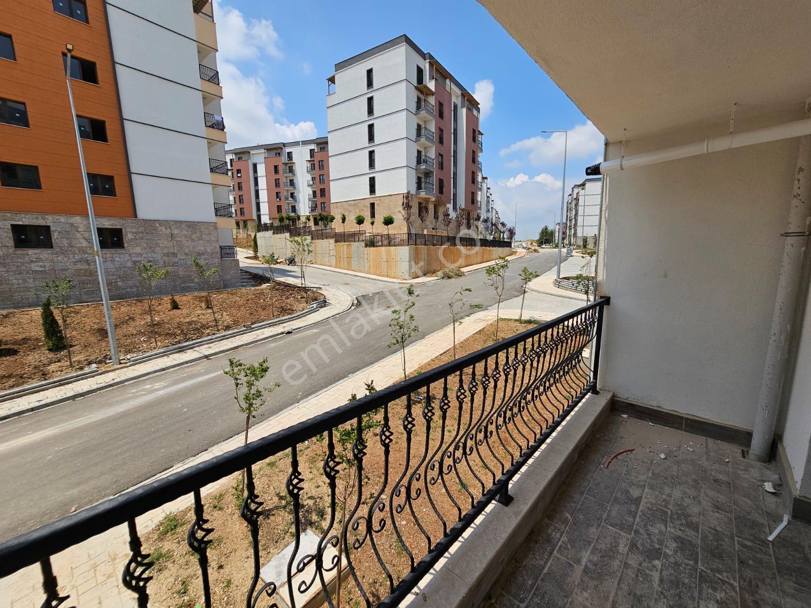 Buruk Tokide Geniş Olan 3+1 Kapalı Mutfak+çift Banyolu Full Extralı Satılık Daire - Görsel 19