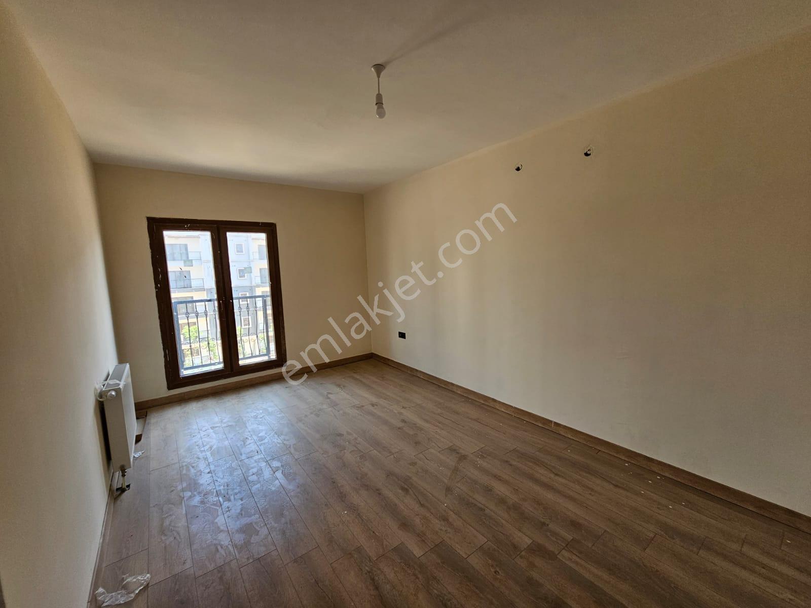 Buruk Tokide Geniş Olan 3+1 Kapalı Mutfak+çift Banyolu Full Extralı Satılık Daire - Görsel 8