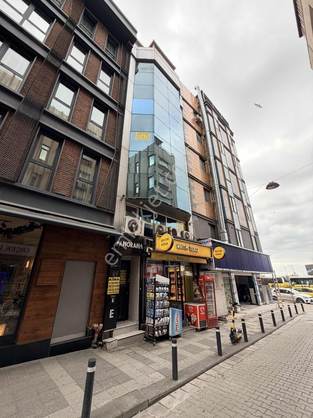 Kadıköy Rıhtımda Deniz Manzaralı Plaza Ofis Katları - Görsel 14
