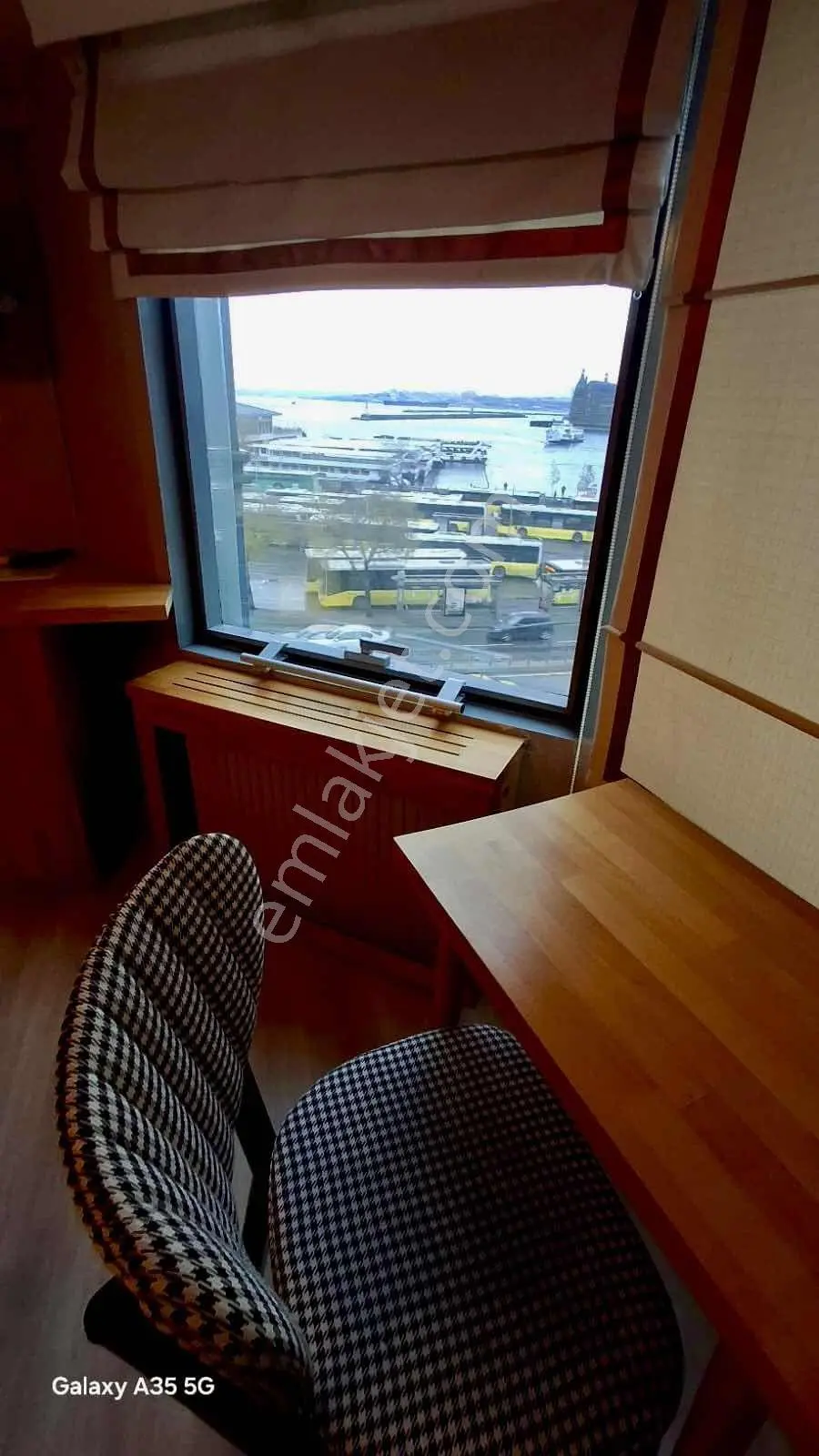 Kadıköy Rıhtımda Deniz Manzaralı Plaza Ofis Katları - Görsel 2