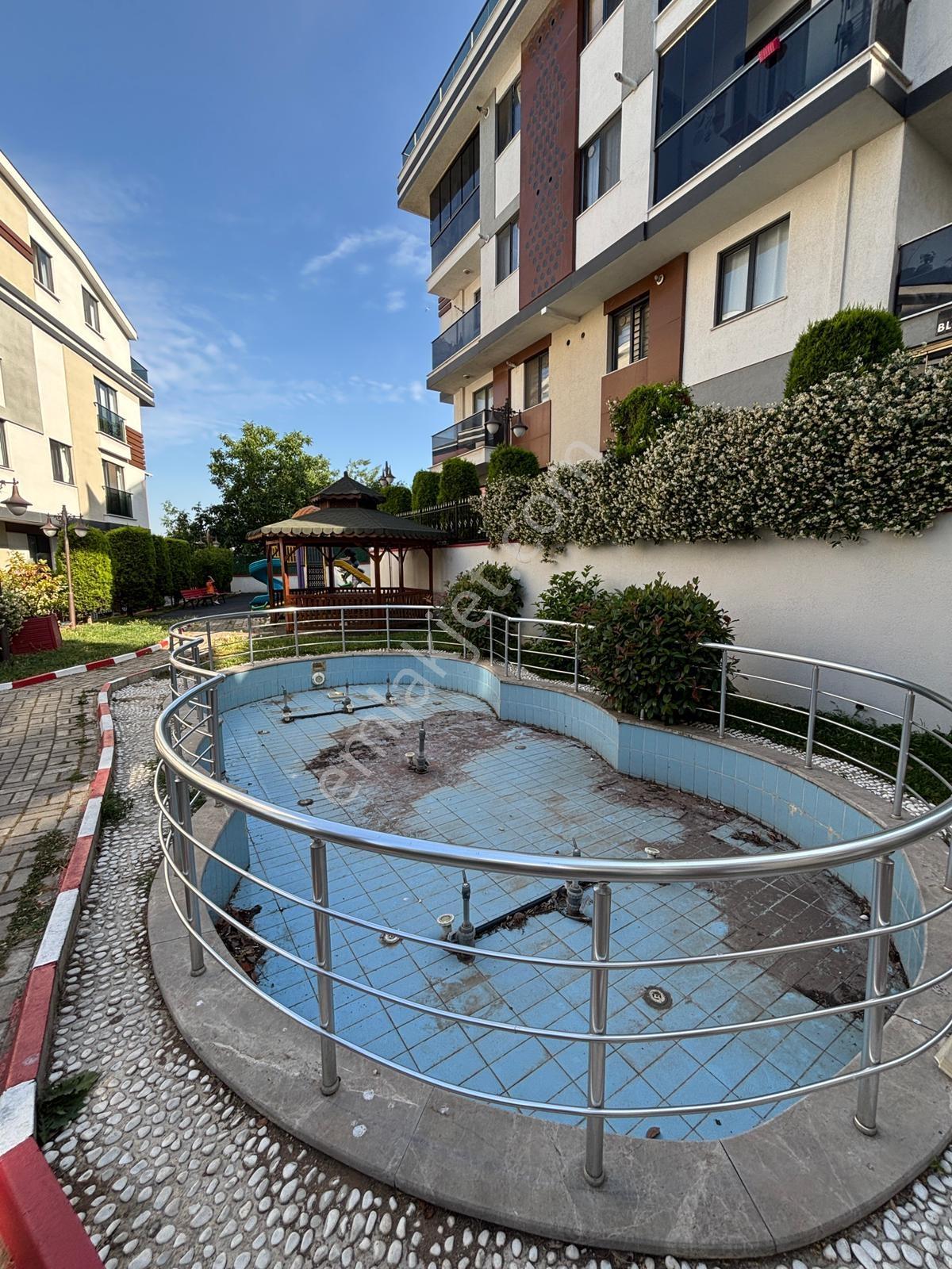 Darıca Bağlarbaşı Royal Panorama Sitesinde Satılık 2+1 Daire - Görsel 23
