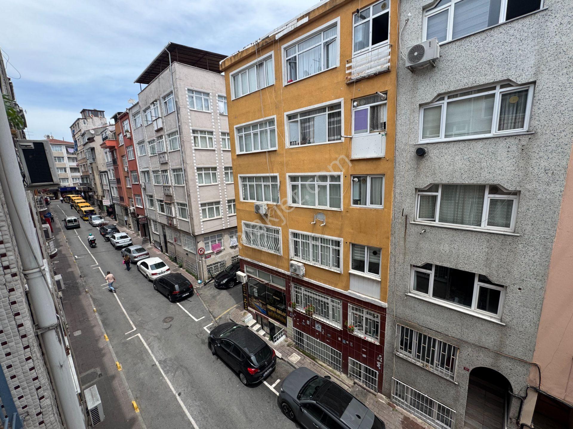 Turyap' Tan Fatih Koca Mustafa Paşa' Da Ara Kat Temiz 1+1 Kiralık Daire - Görsel 14