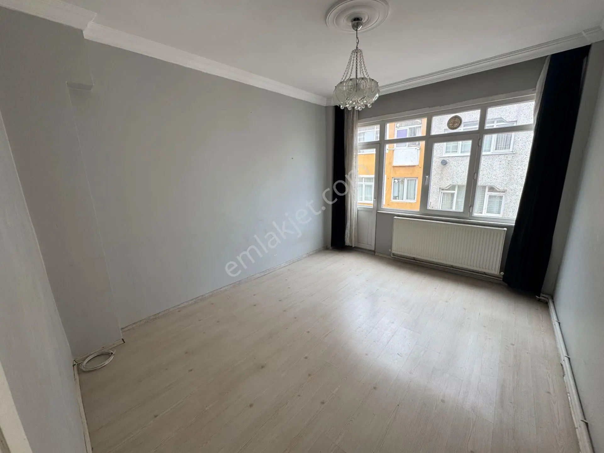 Turyap' Tan Fatih Koca Mustafa Paşa' Da Ara Kat Temiz 1+1 Kiralık Daire - Görsel 3