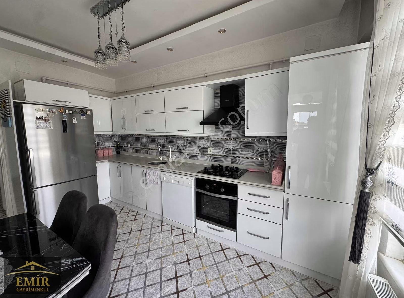 Emir Gayrimenkulden Beykent De 3+1 Masrafsız Bakımlı Daire - Görsel 22