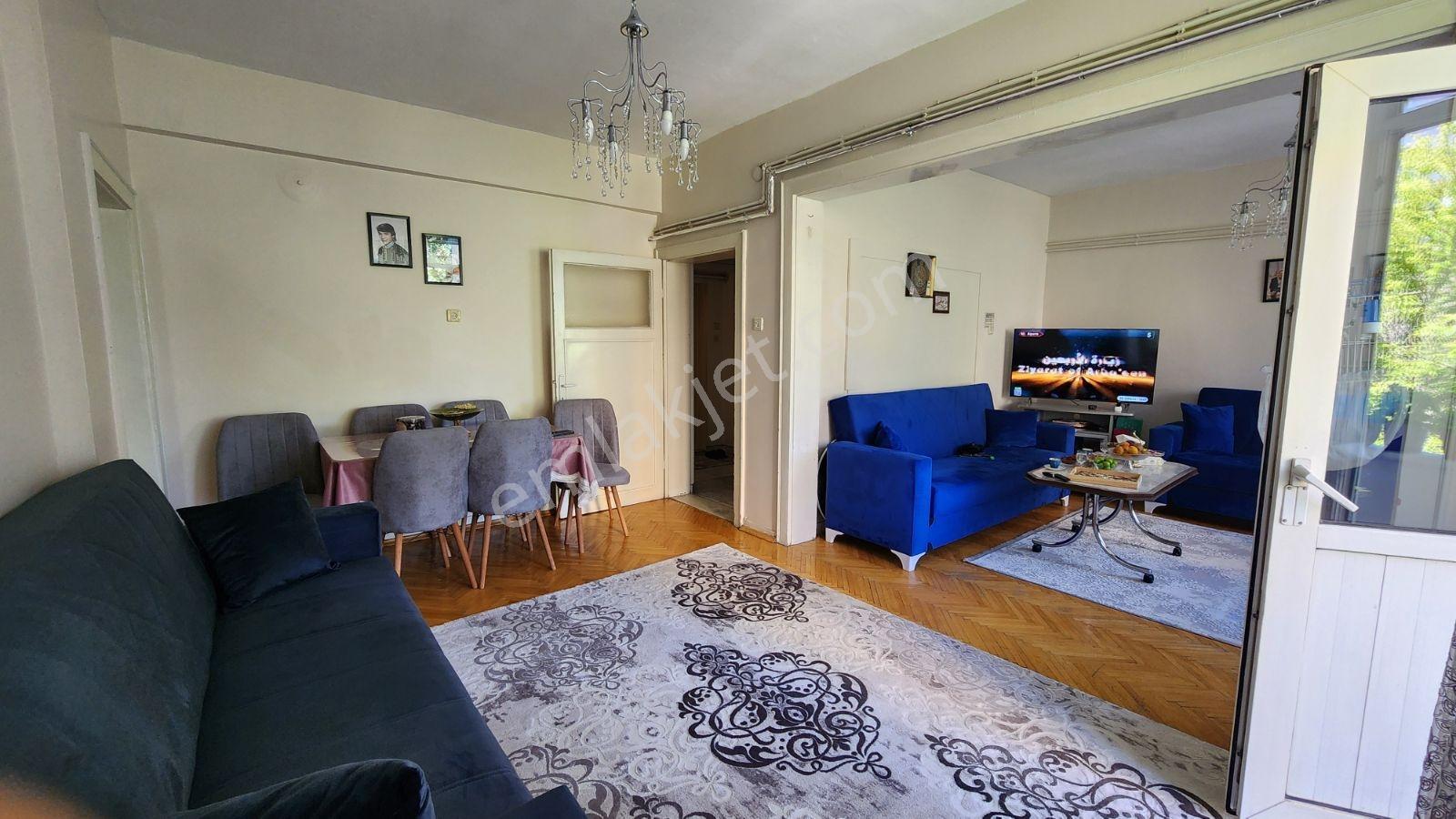 Farabi Caddesi Üzeri Cadde Cepheli Kiralık Daire Tramvay Dibinde - Görsel 14