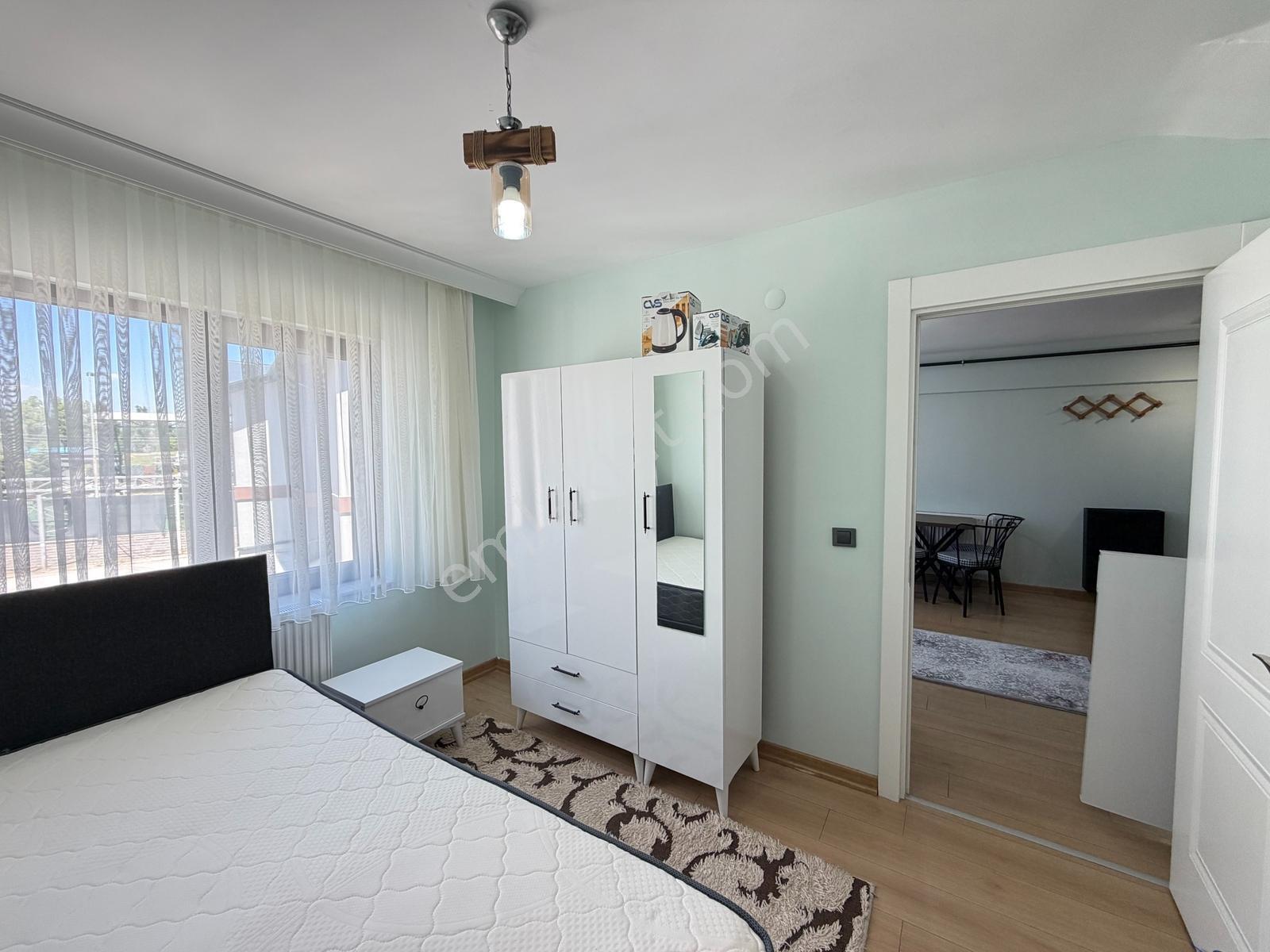 İncek'te Bulvara Sıfır Lüx Eşyalı Loft Kiralık 2+1 - Görsel 14