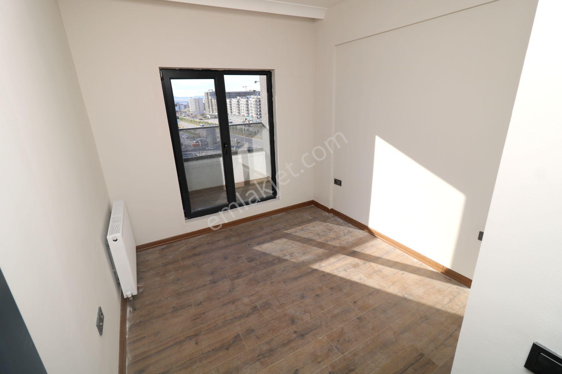 Saraycık'ta Site İçi Sıfır, Manzaralı Asansörlü 1+1 Kiralık Daire/home Ofis - Görsel 14