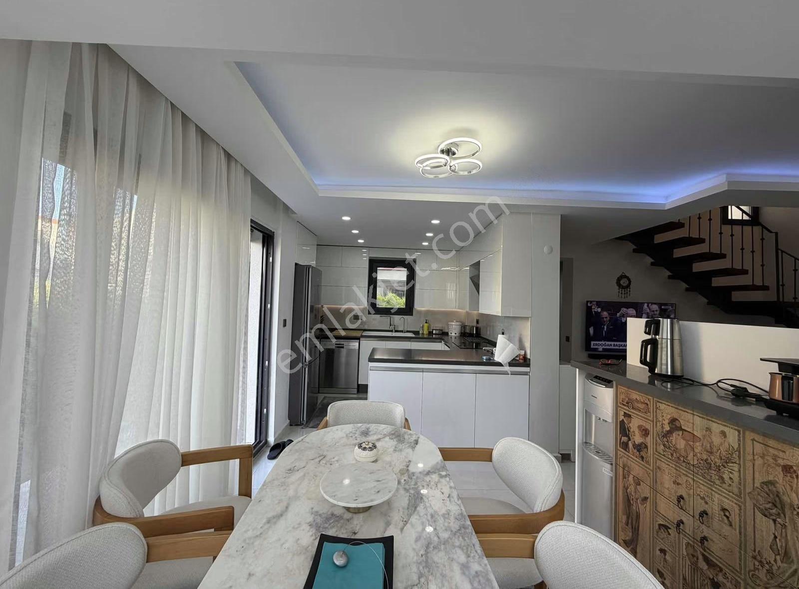 Yiğit Gayrimenkul'den Çiftlikköy'de Deniz Manzaralı 4+1 Villa - Görsel 34