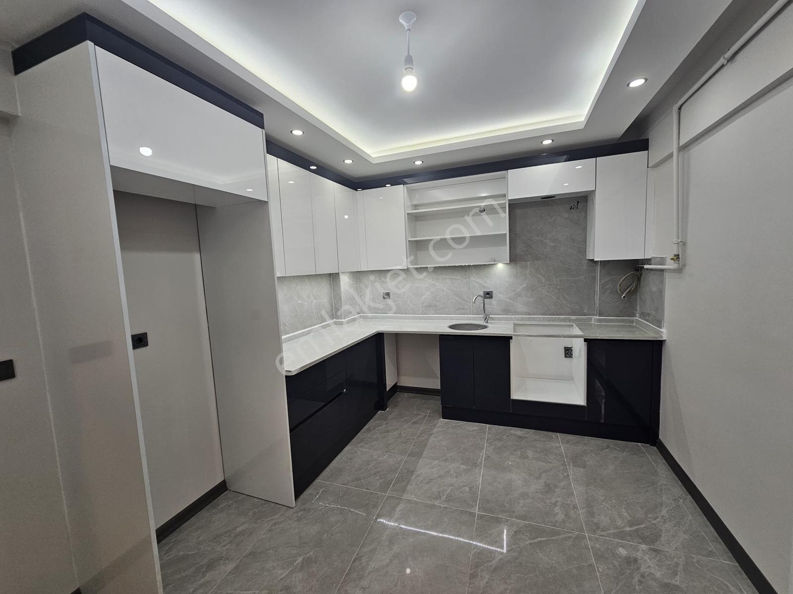 Buca M. Kemal Mah. Satılık 2+1 110 M2 Masrafsız Daire - Görsel 16