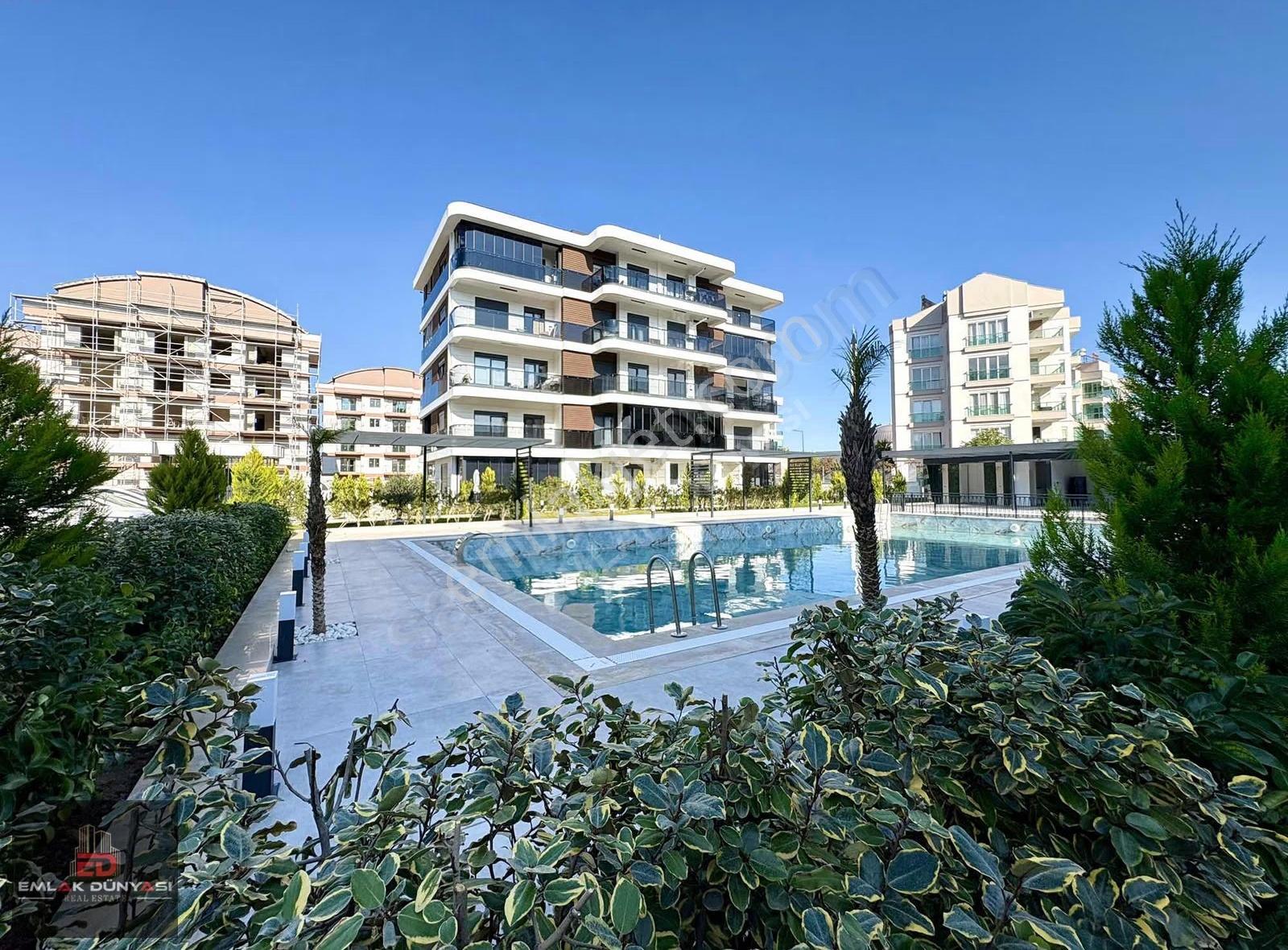 Güzeloba'da_prestijli 2+1 Lokasyonda Modern Mimariye (en/fa)