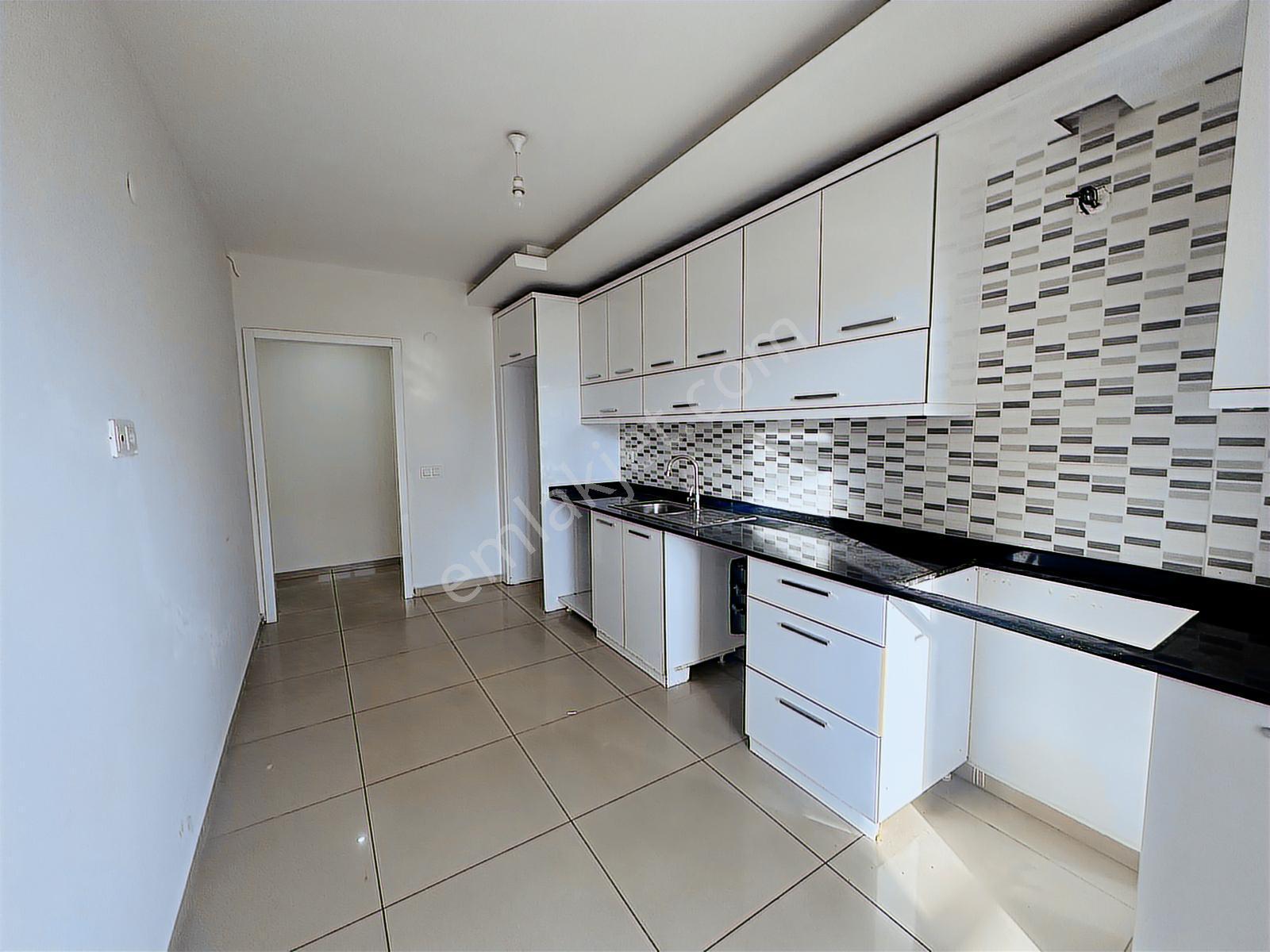 Alanya Cumhuriyet Mahallesinde Kiralık Ofis/büro - Görsel 26