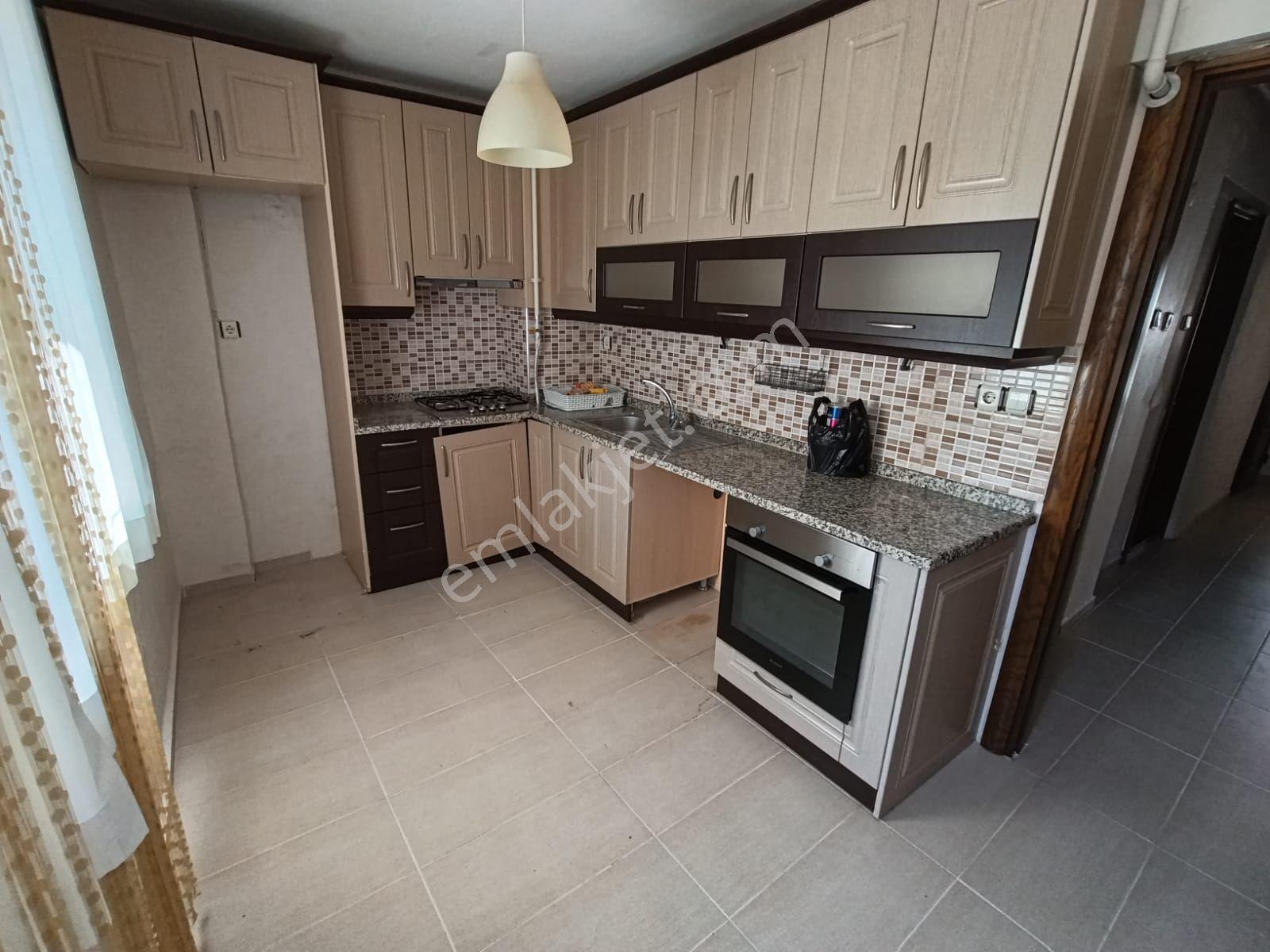 Carşı Merkezinde 3+1 Kiralık Daire - Görsel 17