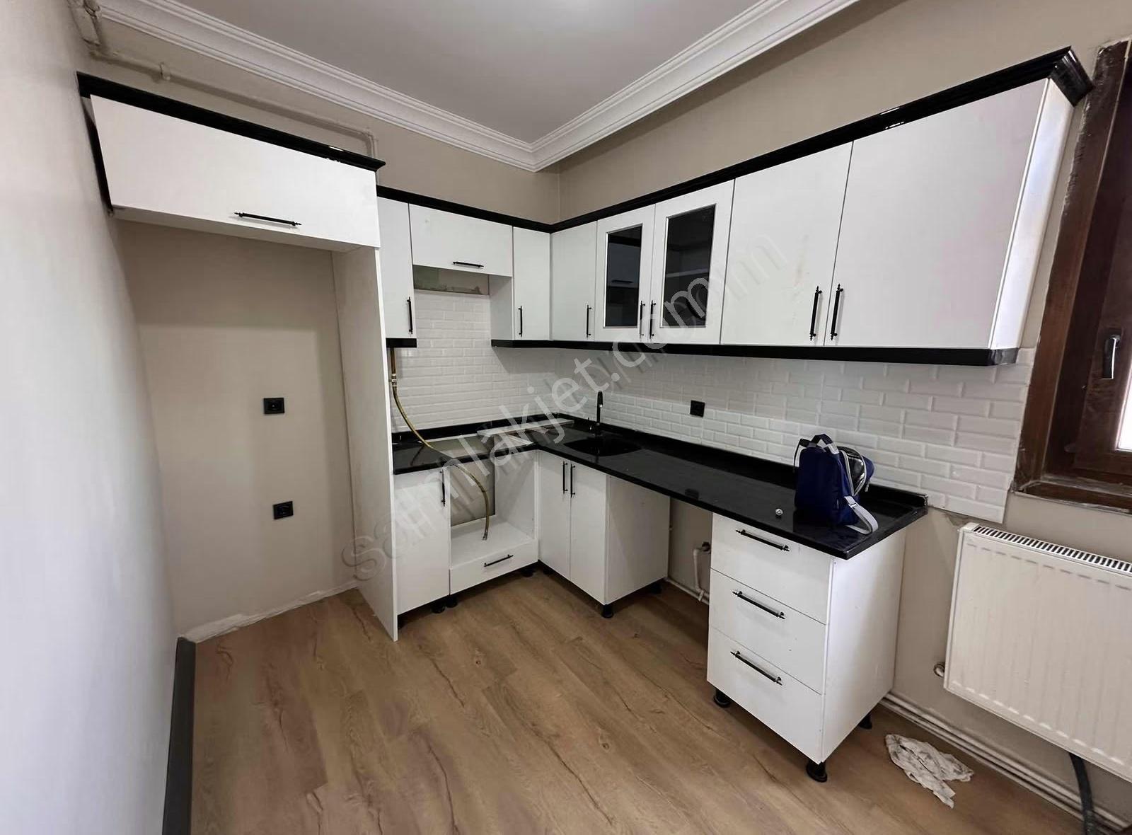 İks Emlaktan Kiralık Şehir Merkezinde Lüks Daire - Görsel 14