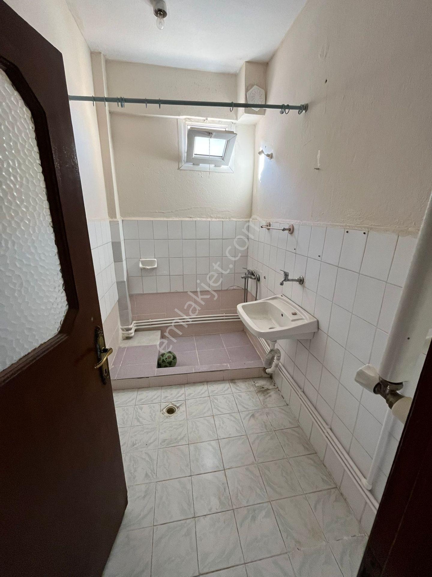 🏢 Panayır Mahallesinde Yatırımlık 3 Katlı Satılık Bina! - Görsel 10