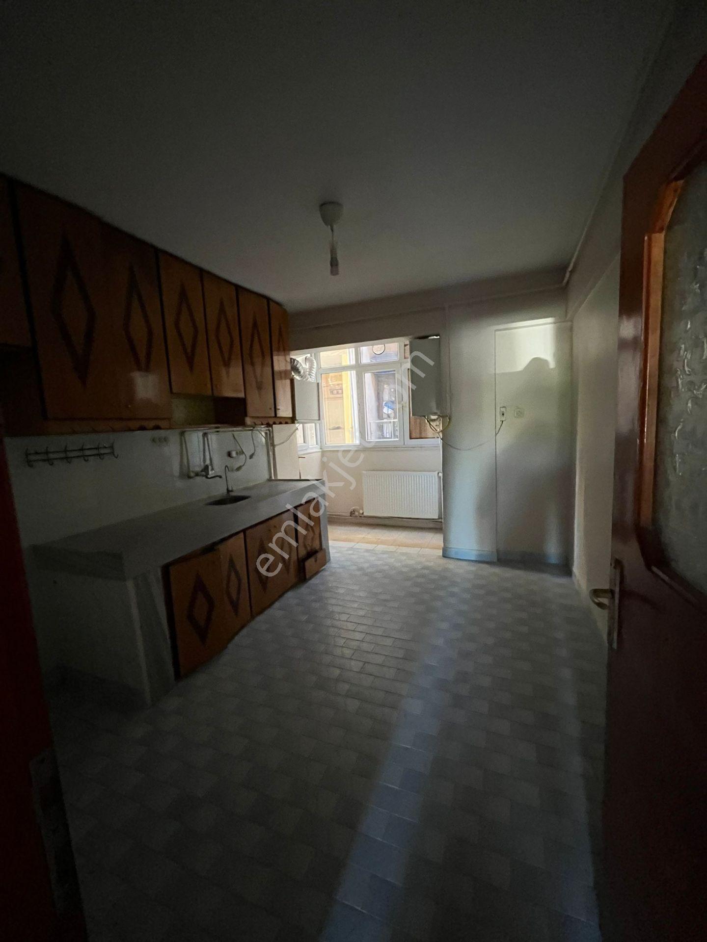 🏢 Panayır Mahallesinde Yatırımlık 3 Katlı Satılık Bina! - Görsel 20