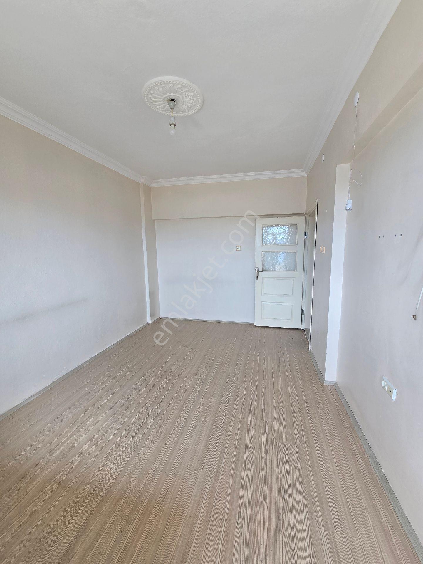 Sivas Merkez Kılavuz Mah. Kiralık 3+1 Daire - Görsel 21