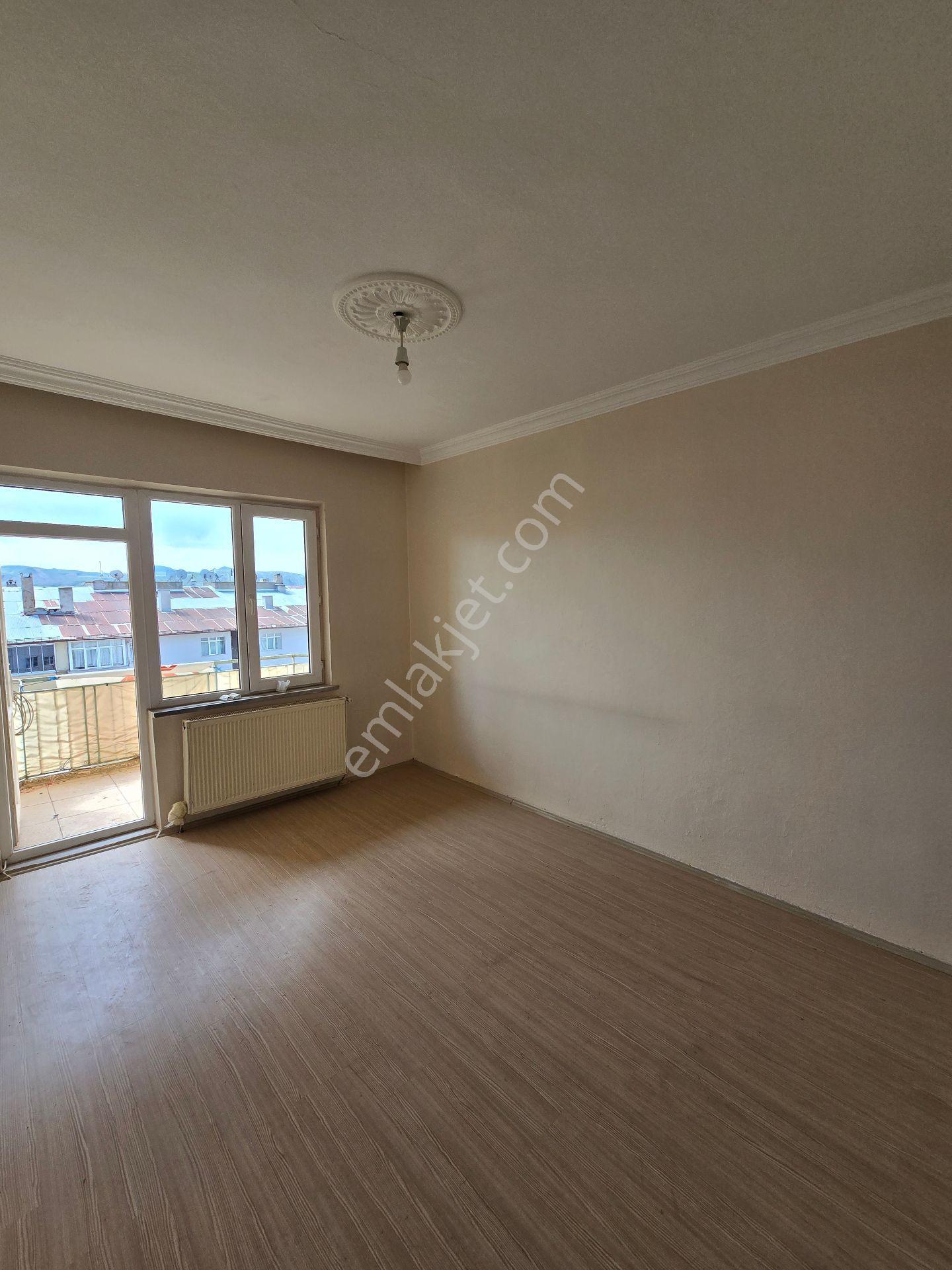 Sivas Merkez Kılavuz Mah. Kiralık 3+1 Daire - Görsel 20