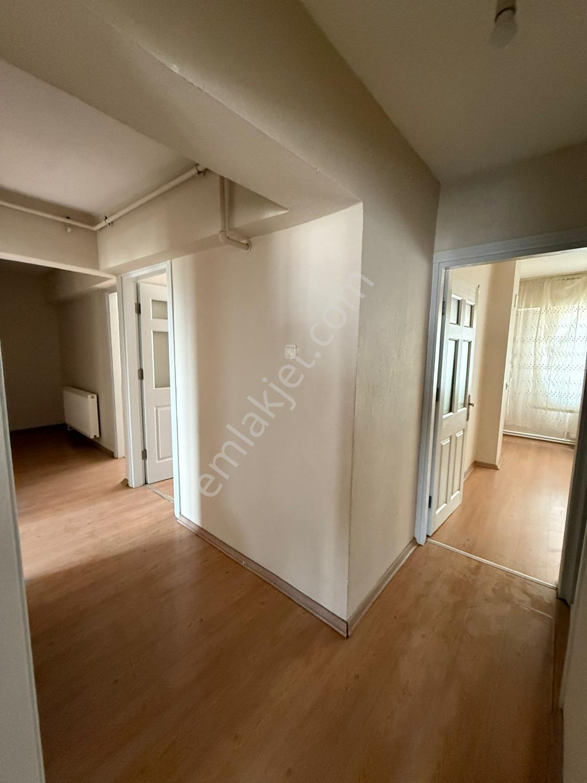 Hürriyet Caddesi Üstü Kiralık Daire - Görsel 10