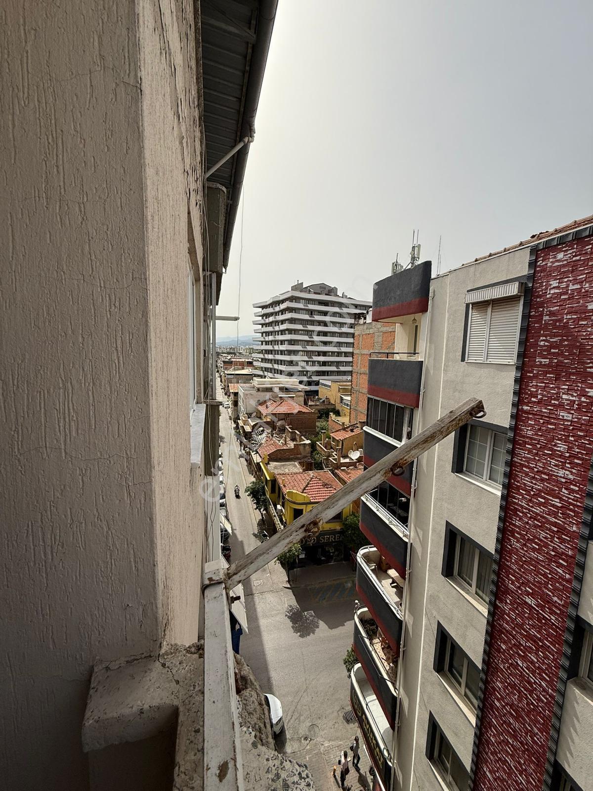Hürriyet Caddesi Üstü Kiralık Daire - Görsel 14