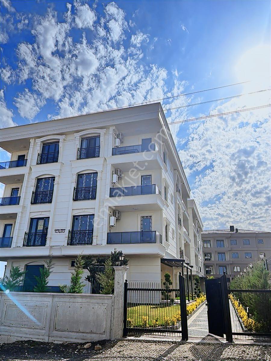 Pera Rezidans-2 Arakat Kiralık Sıfır 1+1 Daire - Görsel 16