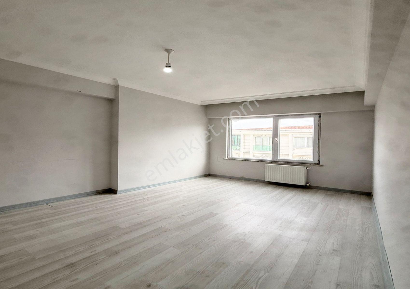 Metrobüse Yakın Emsalsiz Site İçi 2+1 Satılık Daire !!! - Görsel 9