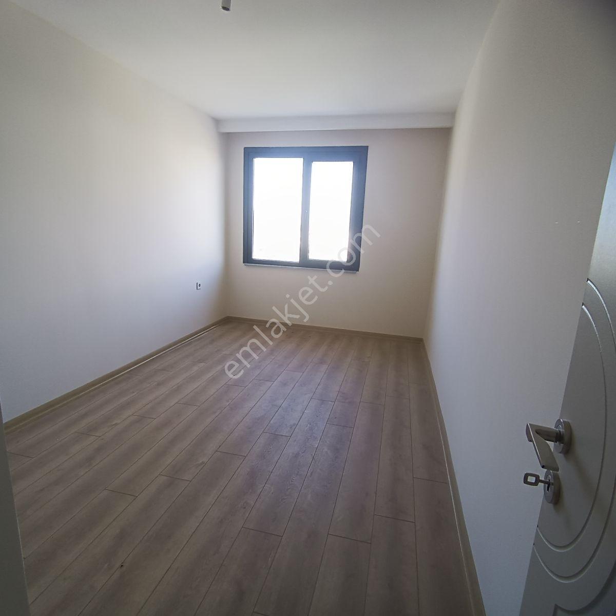 Belediye Ve Kaymakamlığa Yakın Yerden Isıtmalı 2+1 Daire - Görsel 8