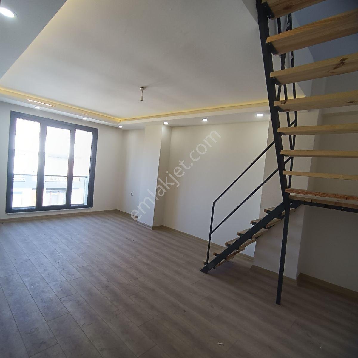 Belediye Ve Kaymakamlığa Yakın Yerden Isıtmalı 2+1 Daire - Görsel 3