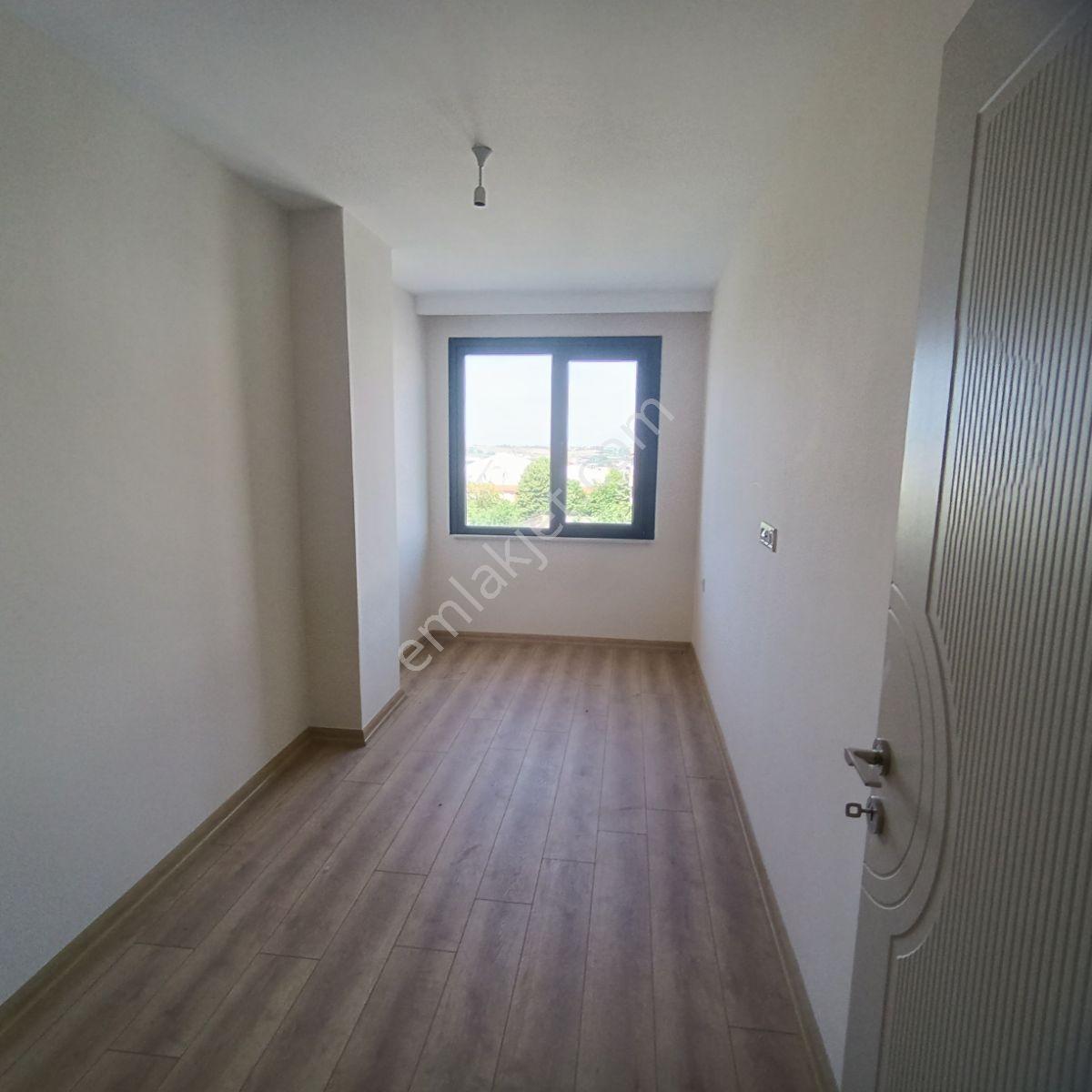 Belediye Ve Kaymakamlığa Yakın Yerden Isıtmalı 2+1 Daire - Görsel 15