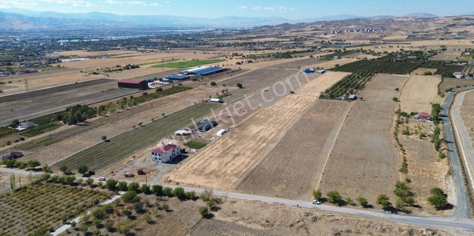 Ecrin Emlaktan Yurtbaşında 10,171m2 Yola Sıfır Tarla - Görsel 12