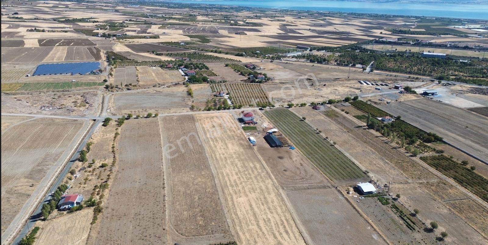 Ecrin Emlaktan Yurtbaşında 10,171m2 Yola Sıfır Tarla - Görsel 5