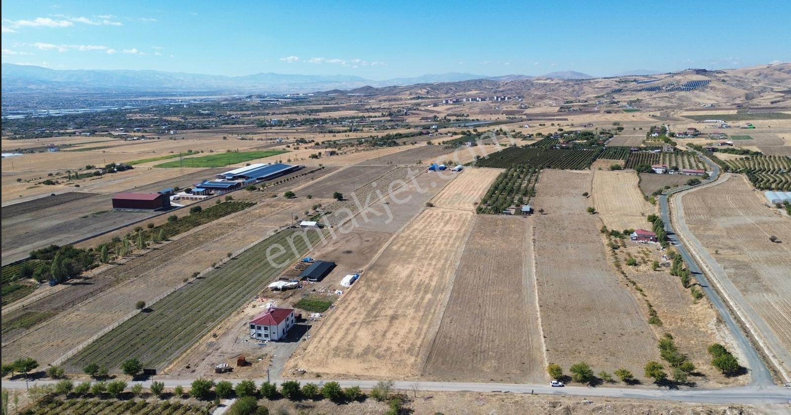 Ecrin Emlaktan Yurtbaşında 10,171m2 Yola Sıfır Tarla - Görsel 17