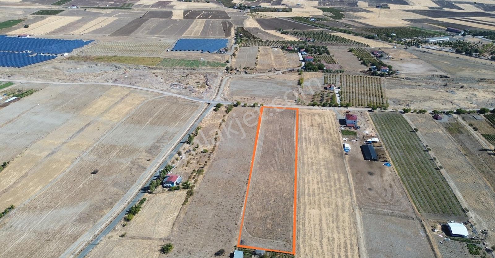 Ecrin Emlaktan Yurtbaşında 10,171m2 Yola Sıfır Tarla - Görsel 6