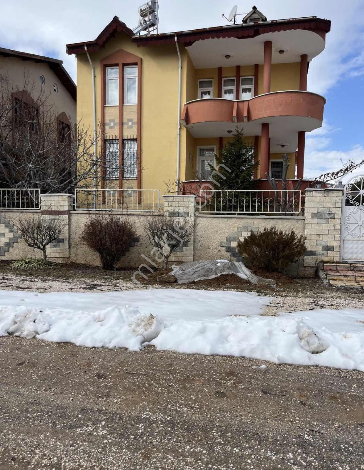 Ecrin Emlak'tan Hankendi'de Fırsat 500 M2 Arsalı Villa - Görsel 17