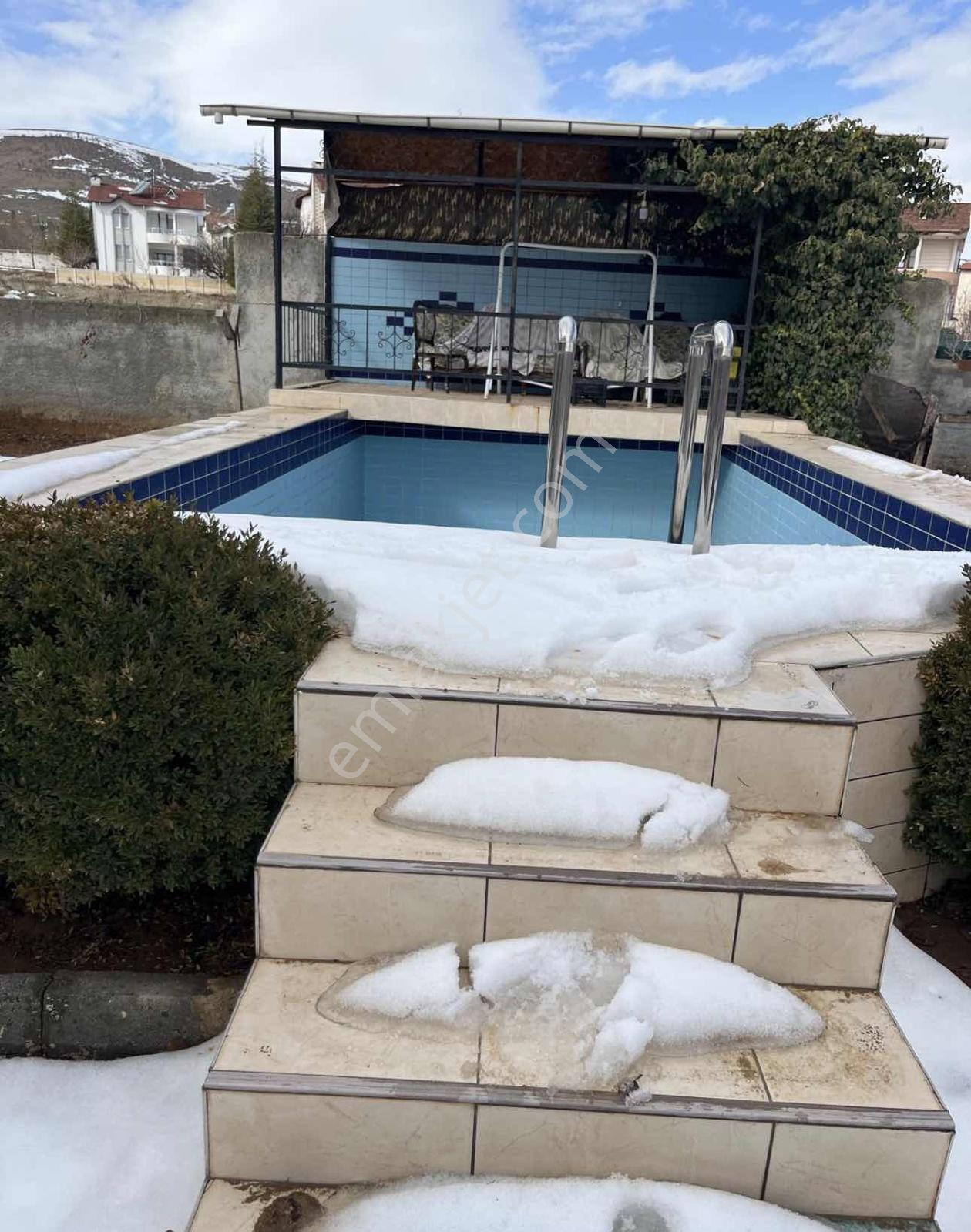 Ecrin Emlak'tan Hankendi'de Fırsat 500 M2 Arsalı Villa - Görsel 19