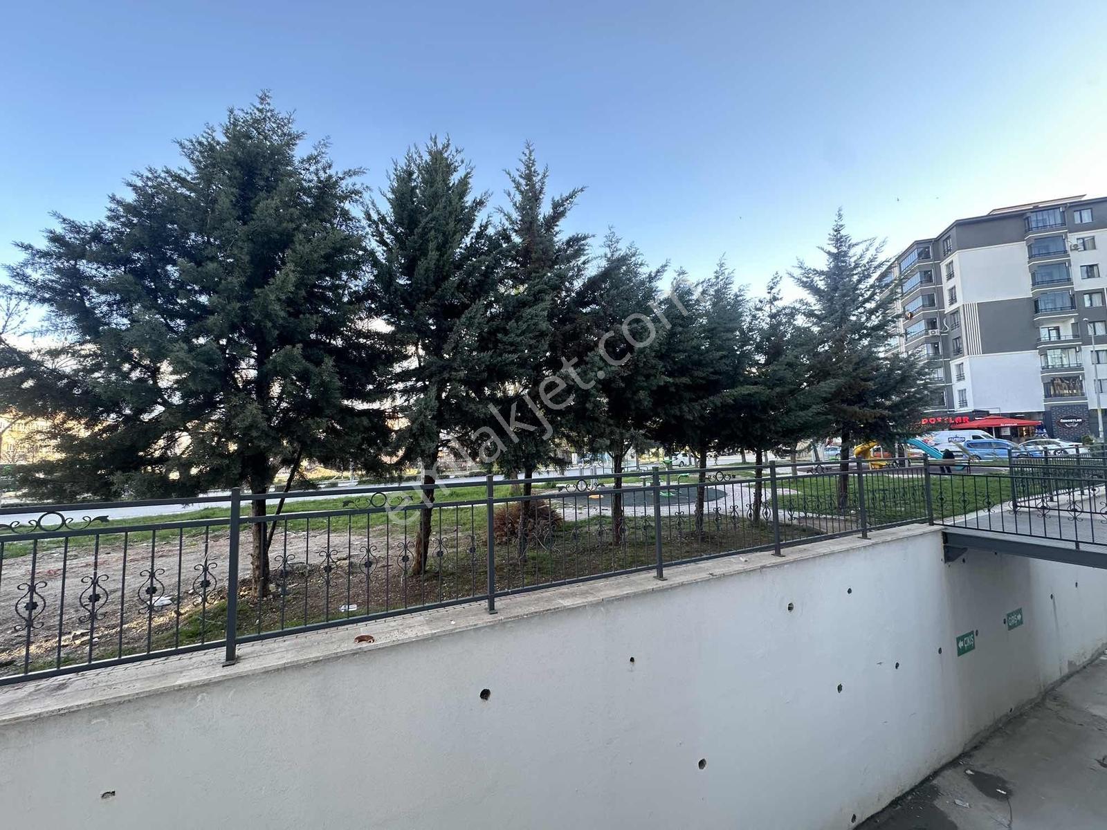 Ramada Otel Yanı 3+1 Zemin Kat Satılık Daire (açıklamayı Okuyun) - Görsel 26