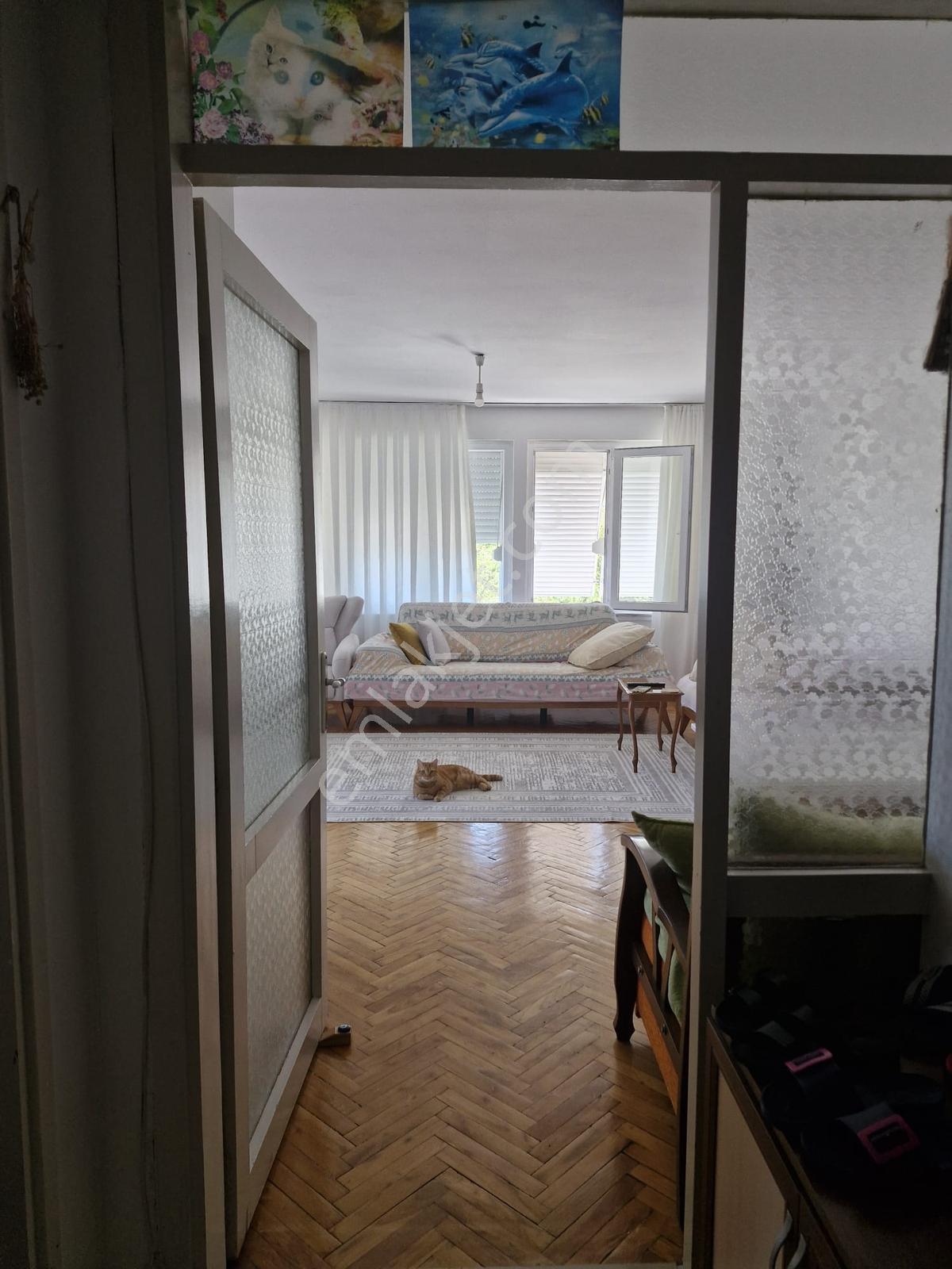 Güllük Caddesi Üzerinde Merkezi Konumda Satılık Daire - Görsel 2